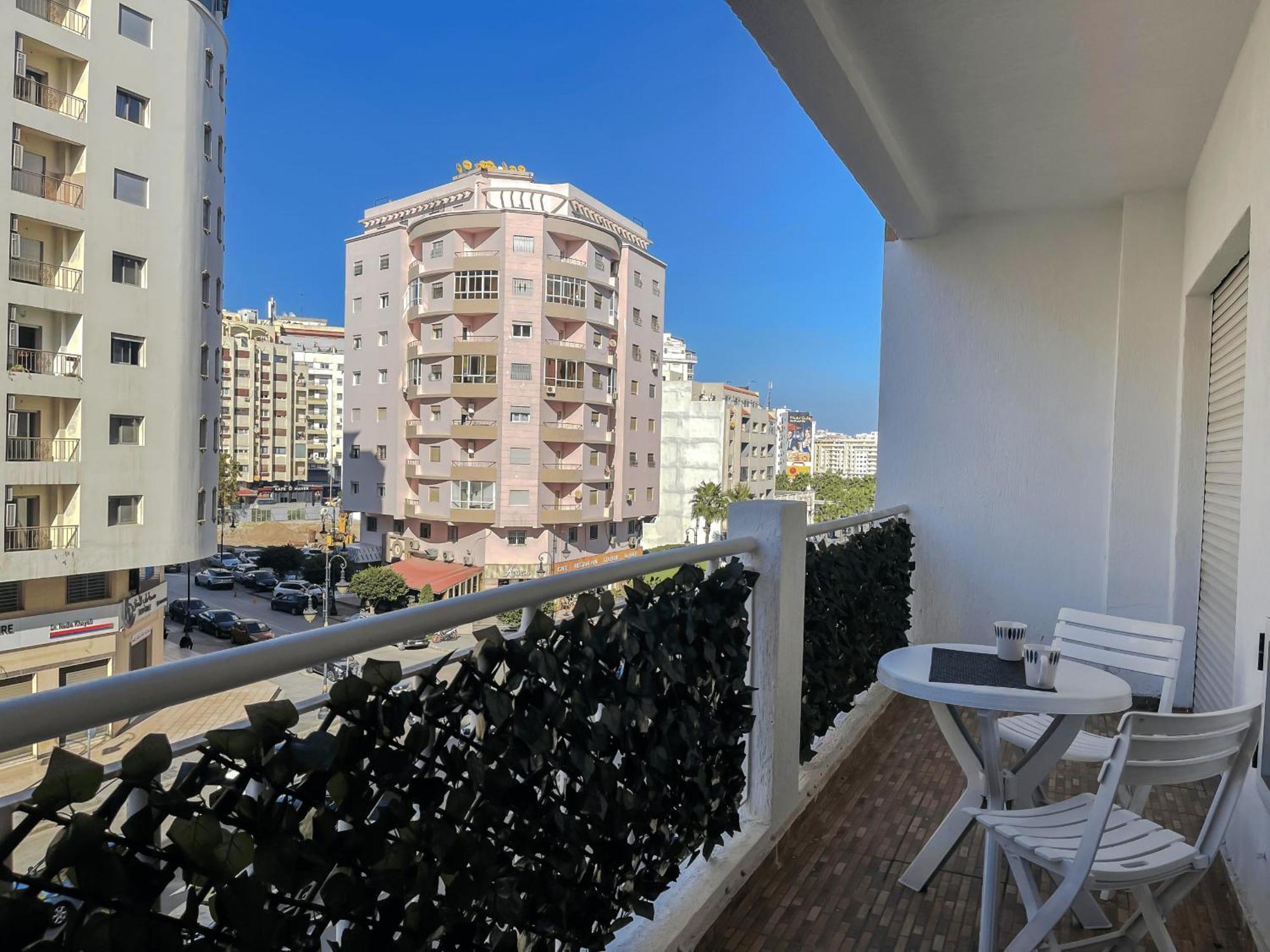 Appartement Acacia 2 Chambres Au Centre Ville طنجة المظهر الخارجي الصورة