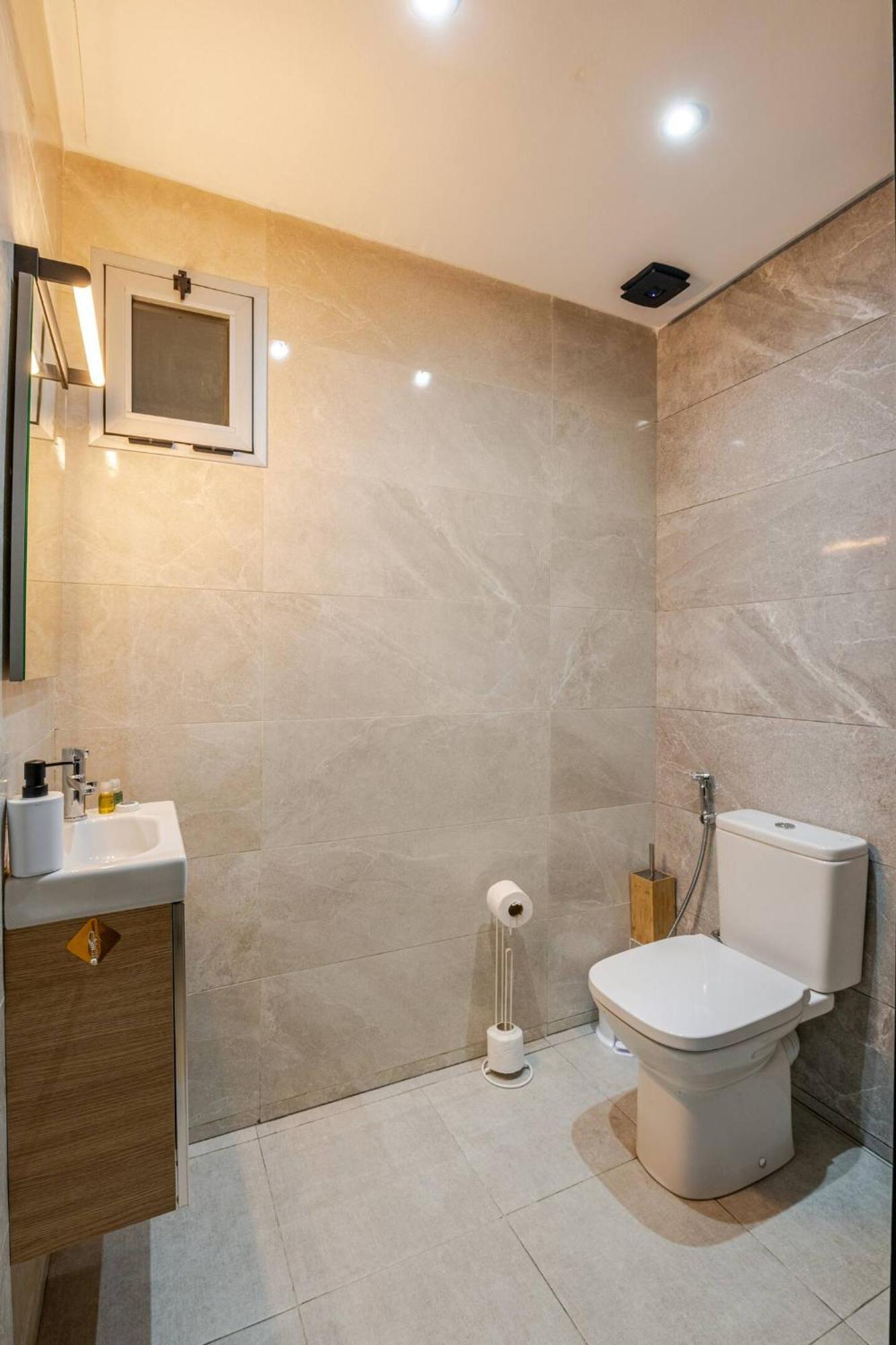Appartement Acacia 2 Chambres Au Centre Ville طنجة المظهر الخارجي الصورة